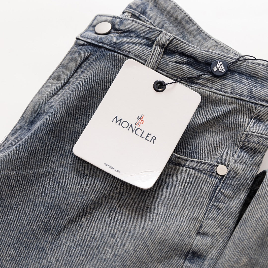 New Trend Jeans for Everyday Style-16