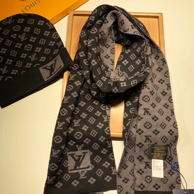 Classic Monogram Jacquard Scarf & Hat Set