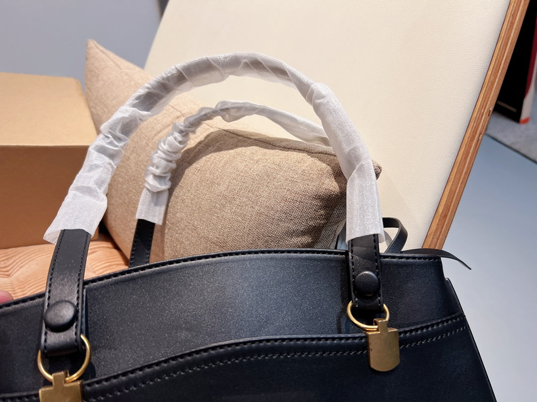 Exquisite leather bags-492