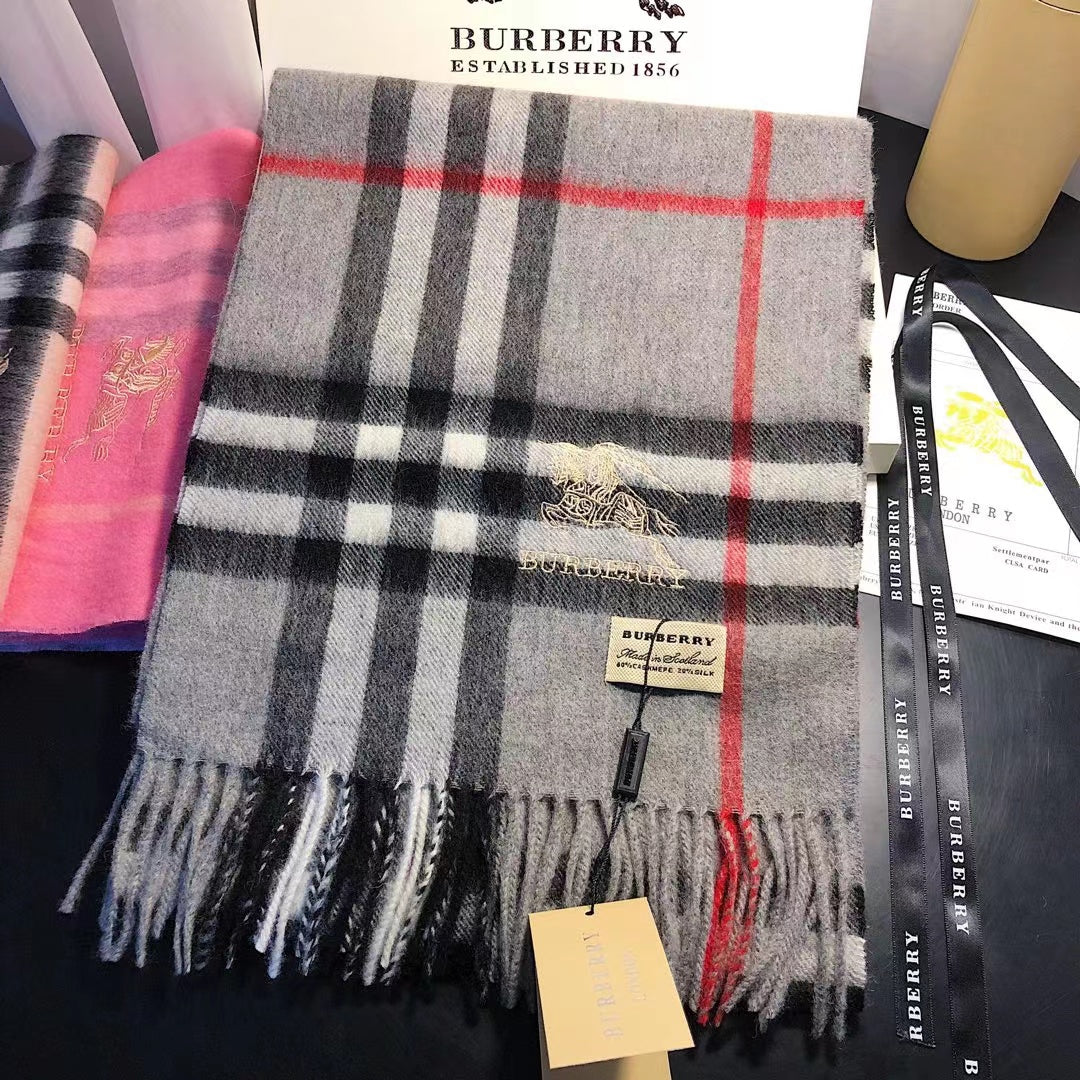 Classic Check Fringed Cashmere Scarf