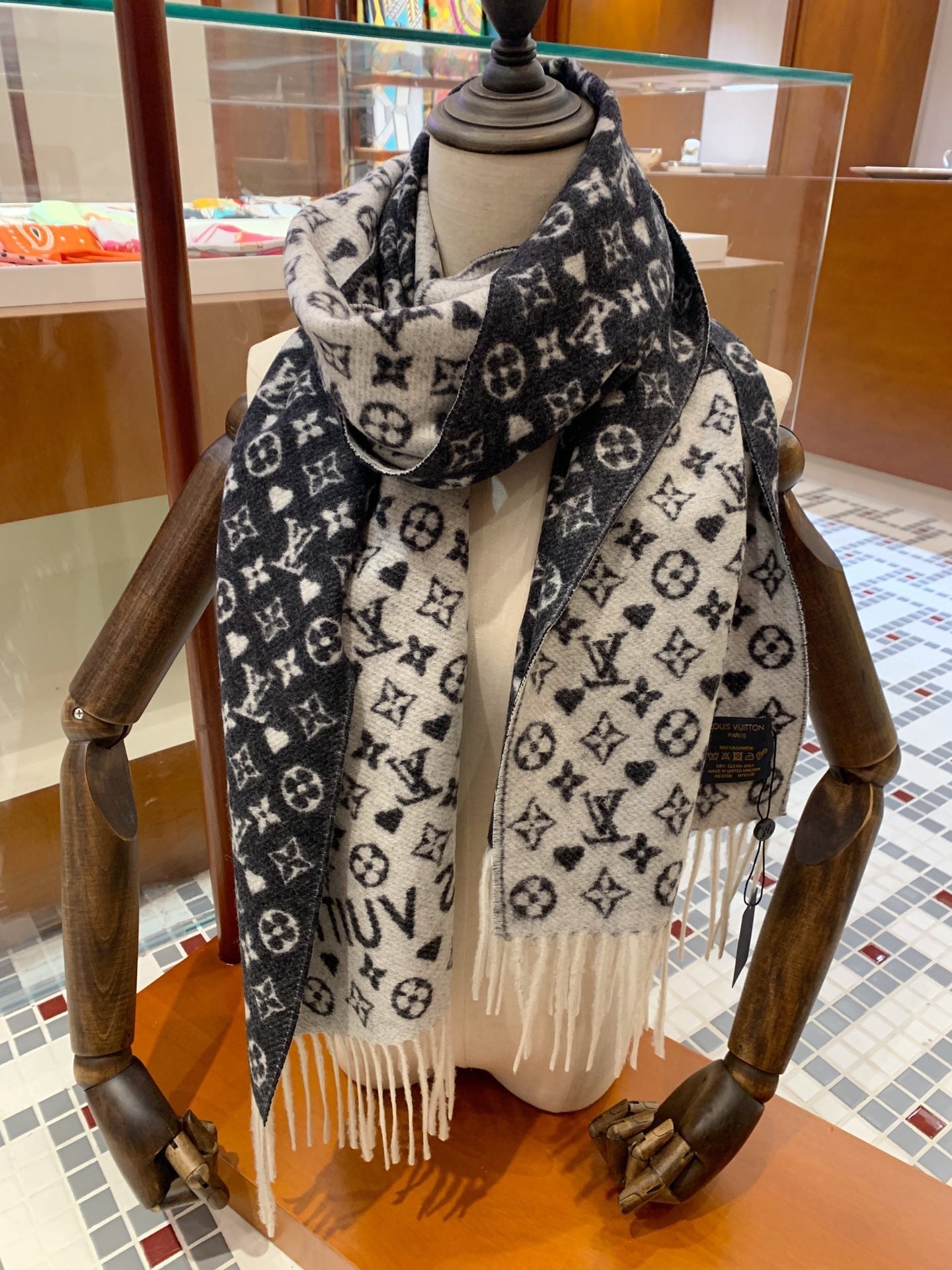 Love Monogram Element Fringed Scarf