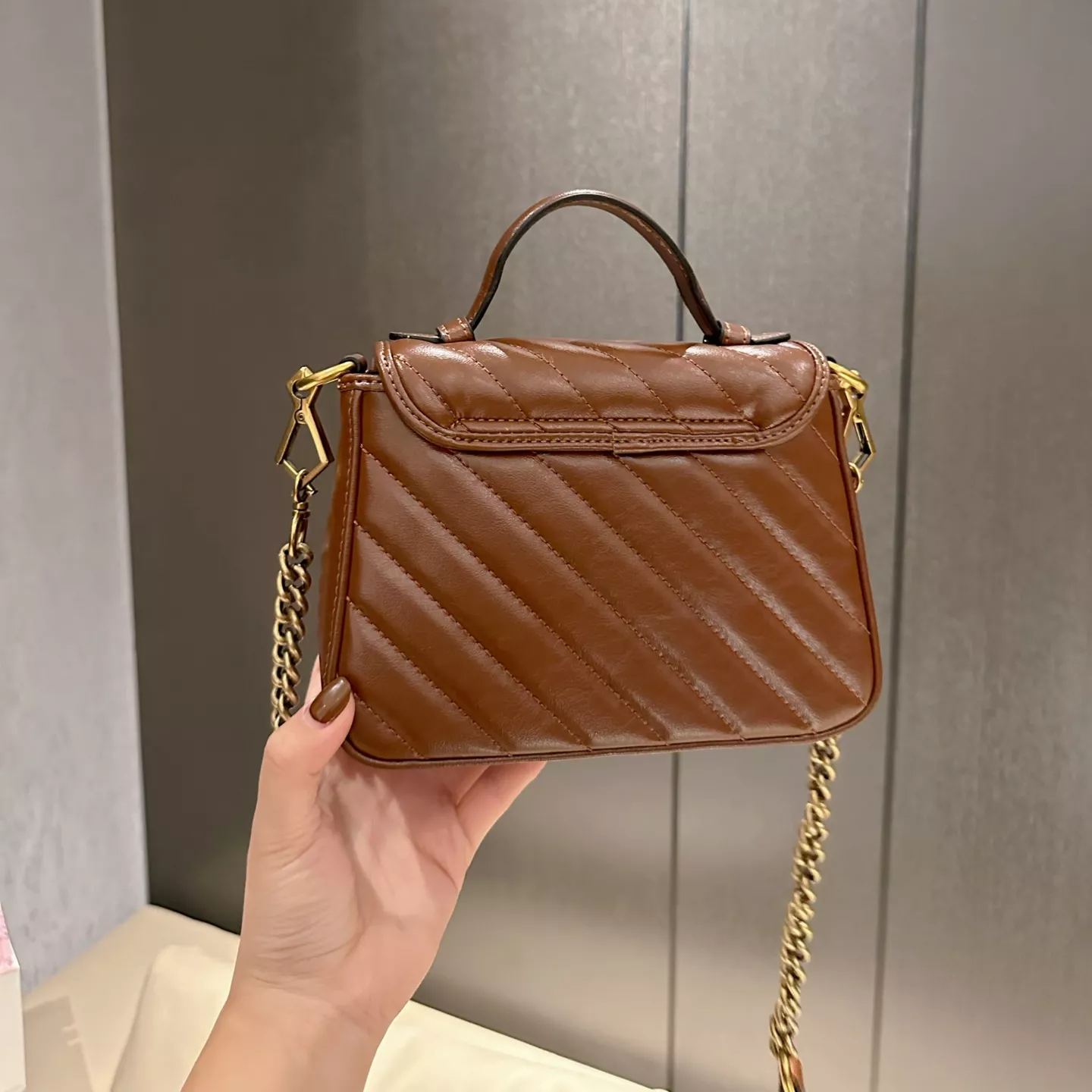 Exquisite leather bags-562