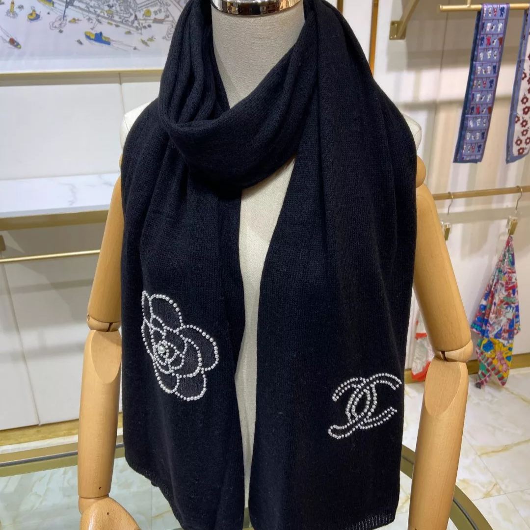 Elegant Camellia Pearl Cashmere Scarf