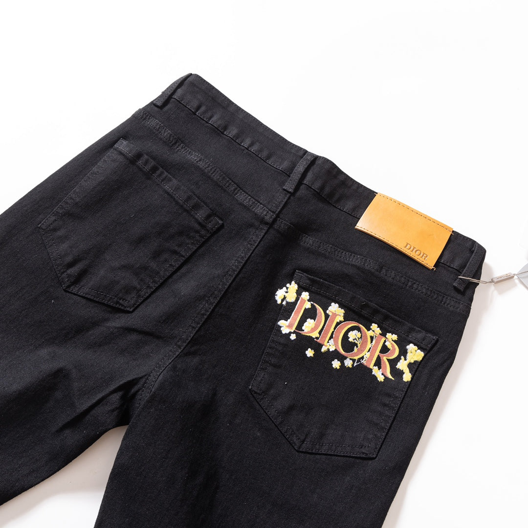 New Trend Jeans for Everyday Style-11