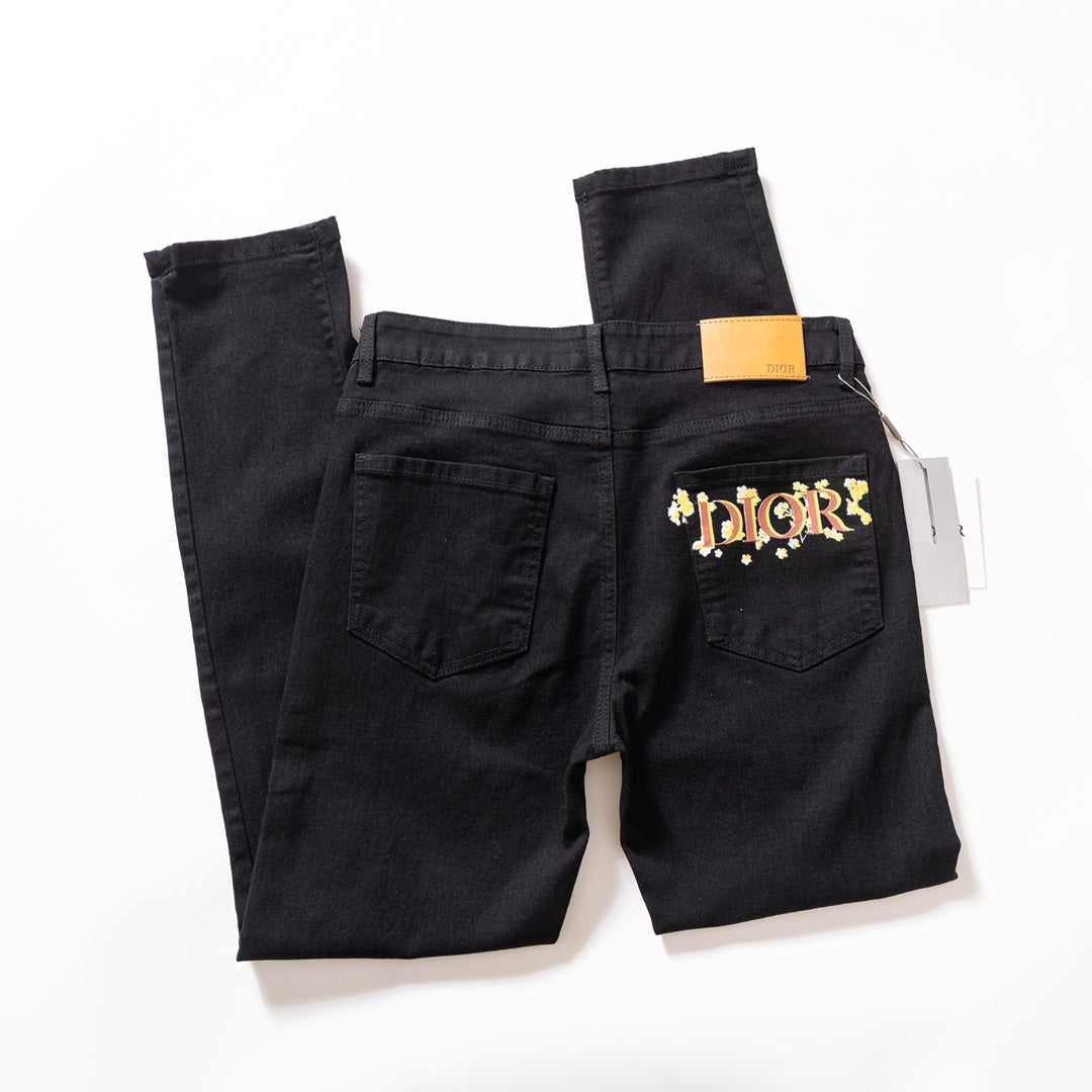 New Trend Jeans for Everyday Style-11